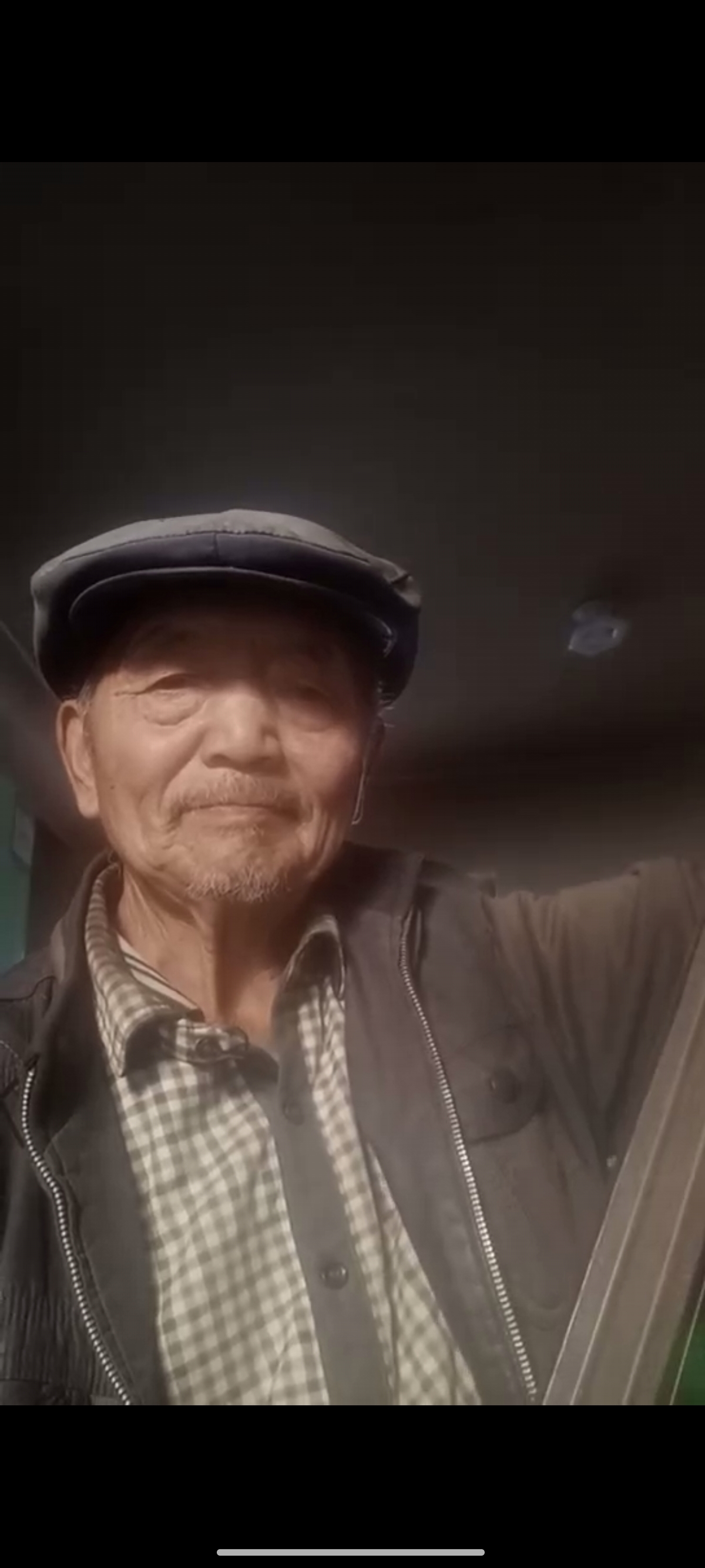 走失者照片 武威市寻人：七旬老人走失，戴黑色鸭...