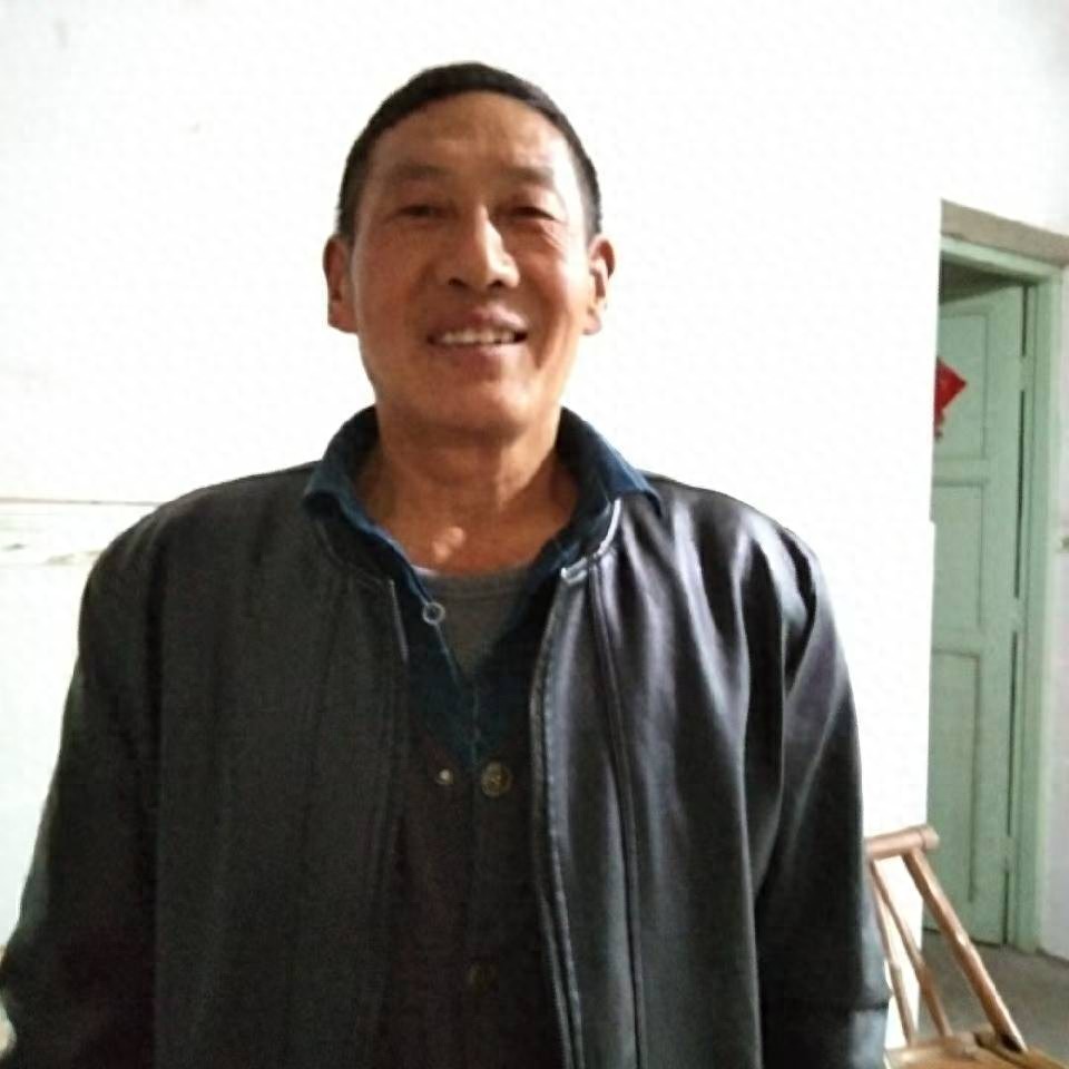 走失者照片 上饶市寻人：六旬老人走失，拄拐，穿...