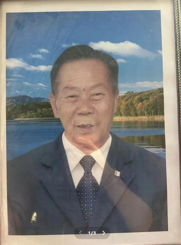 走失者照片 潮州市寻人：八旬老人走失，穿白色条...