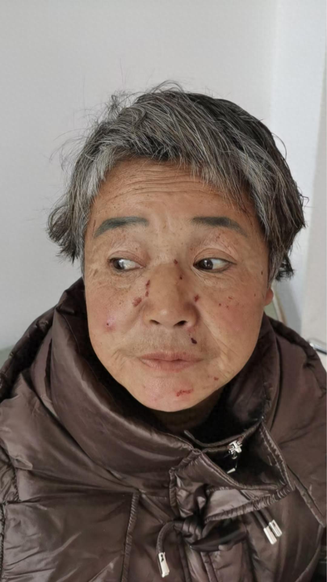 走失者照片 渭南市韩城市寻亲：五旬女子被救助，...