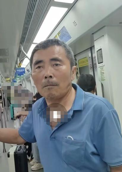 走失者照片 抚州市寻人：六旬老人走失，穿深色衣...