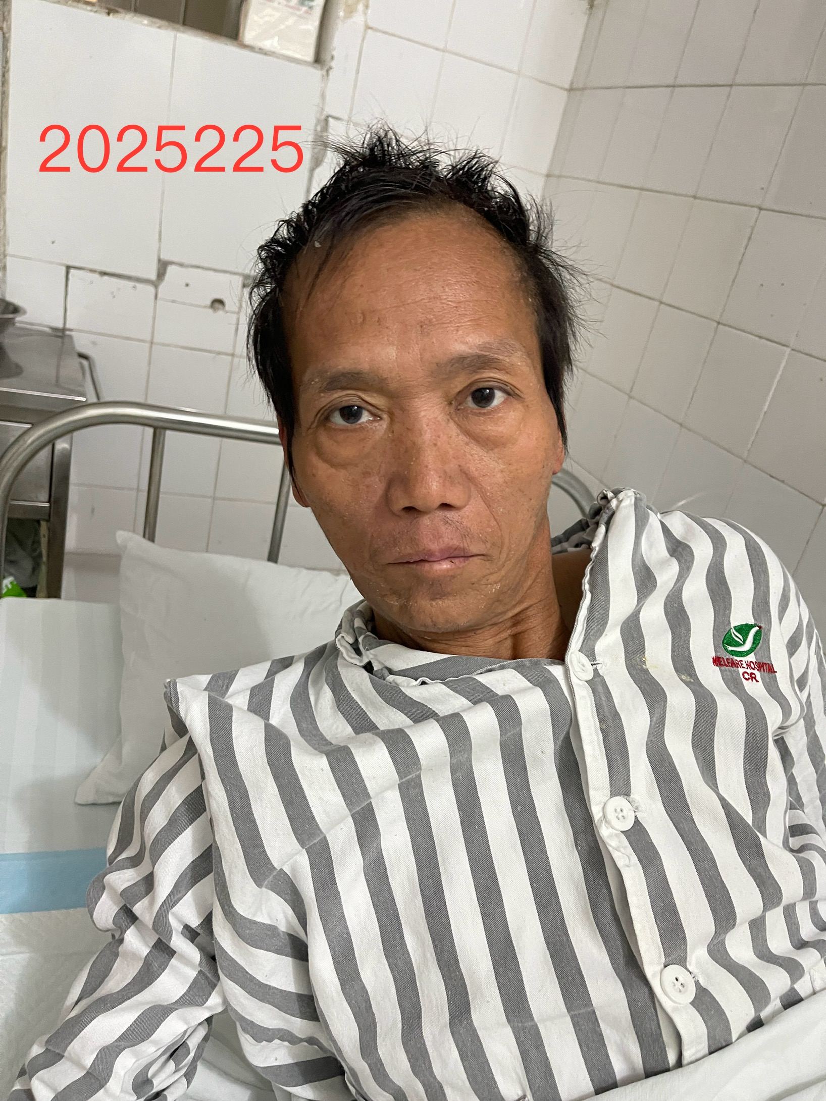 走失者照片 南宁市寻亲：五旬男子被救助，行动困...