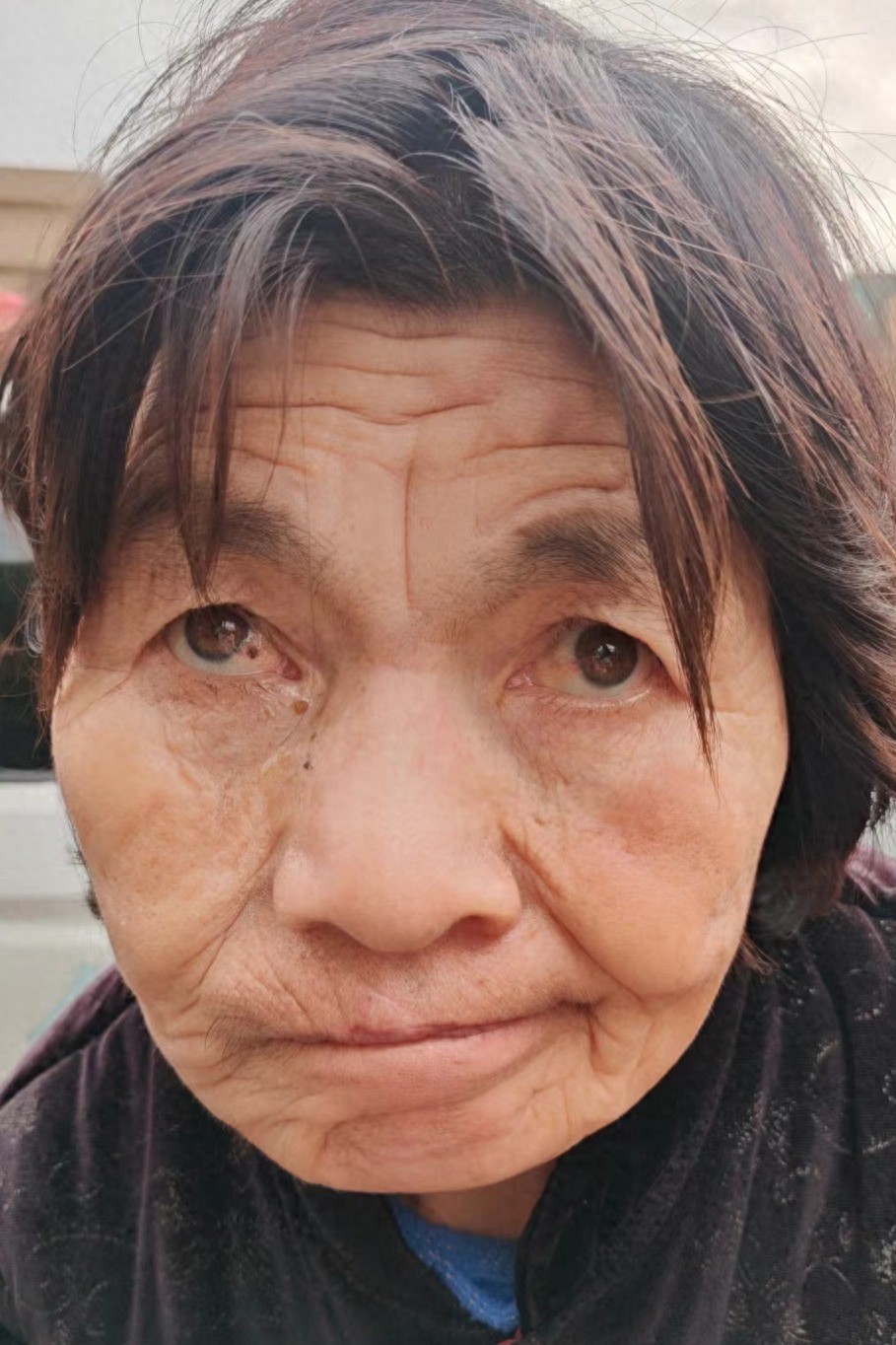 走失者照片 亳州市寻亲：七旬老太被救助，穿黑紫...