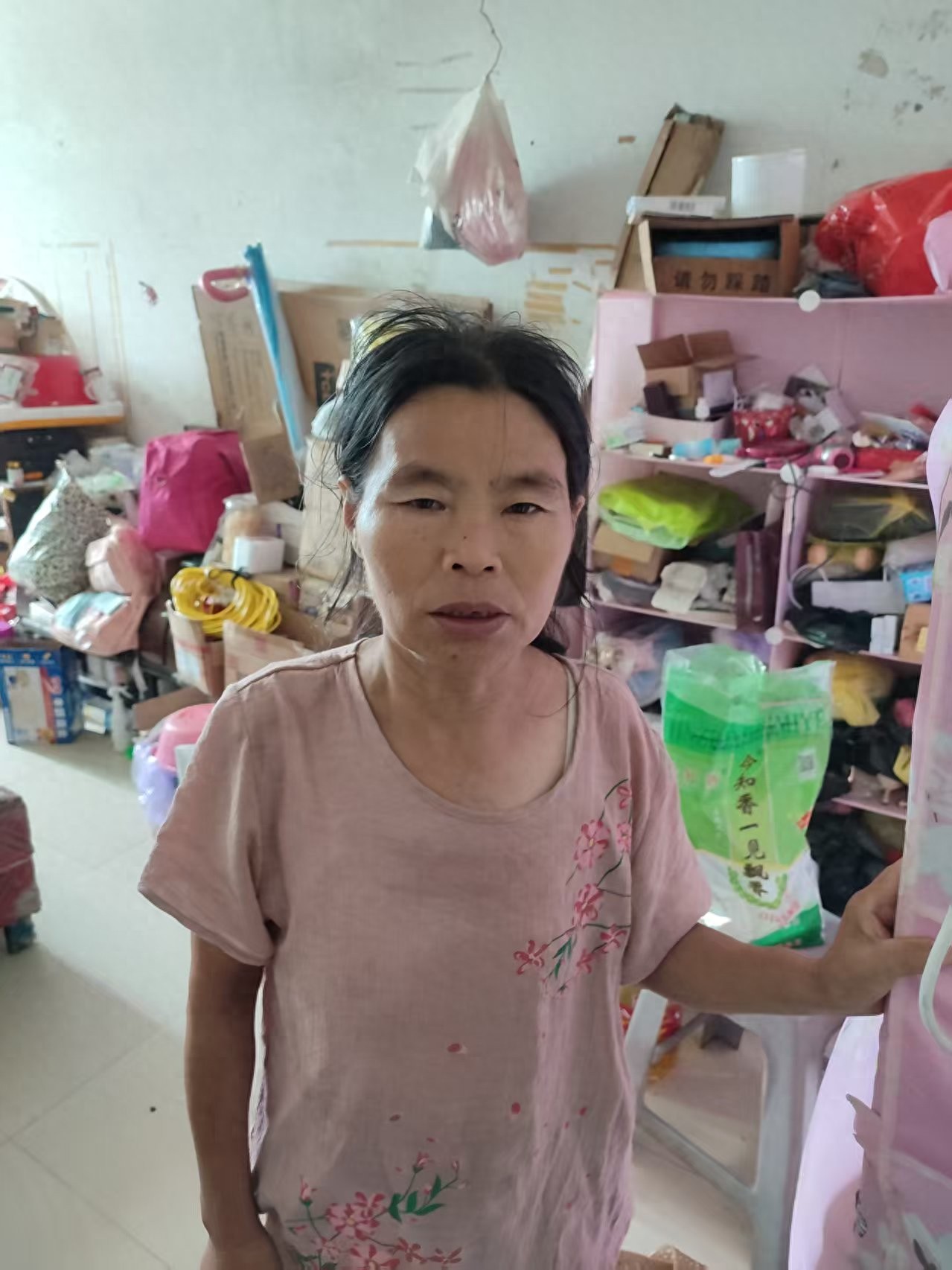 走失者照片 泉州市石狮市寻人：六旬老太走失，斜...