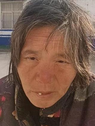 走失者照片 菏泽市寻亲：六旬老太被救助，高1米...