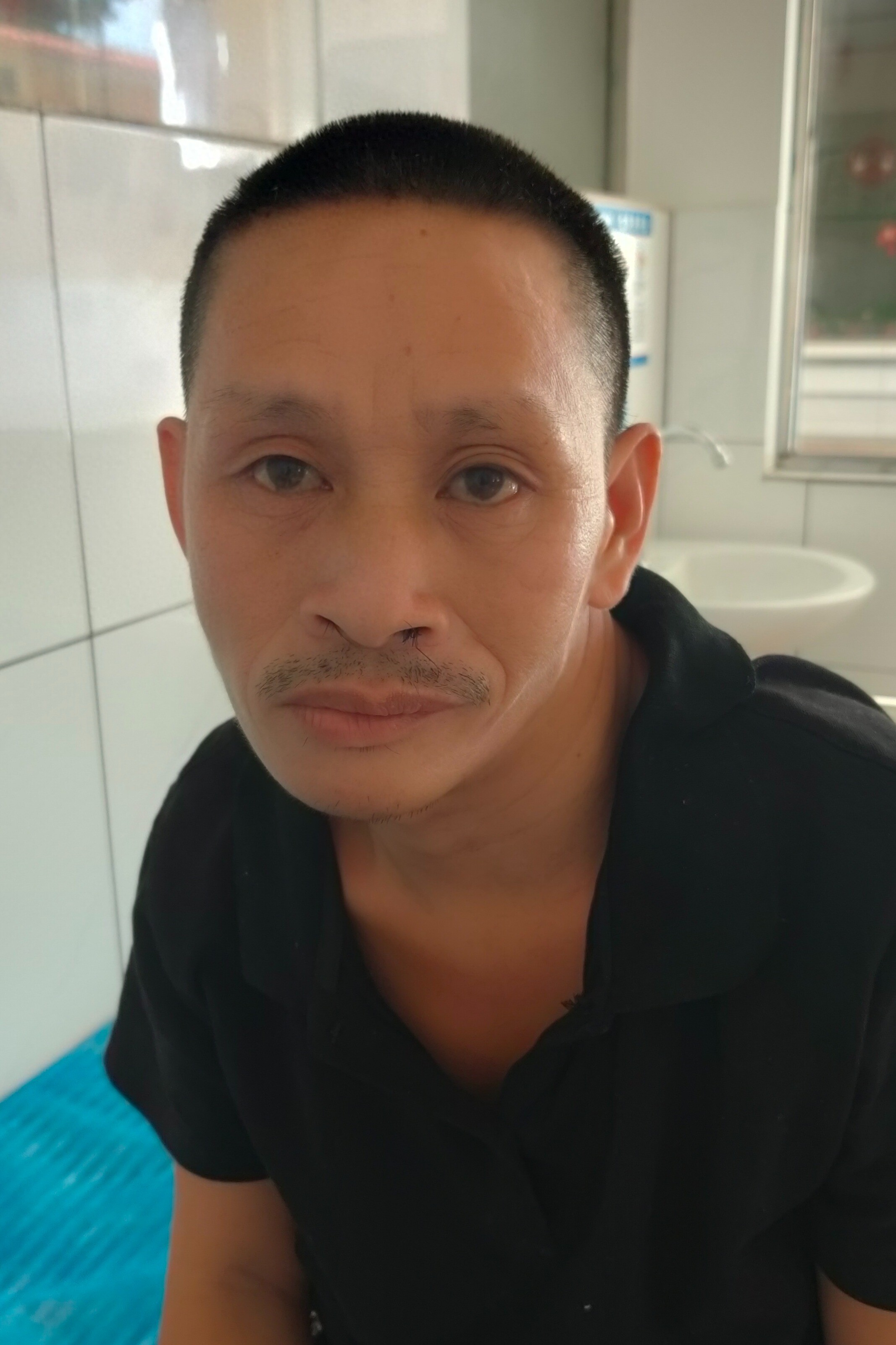 走失者照片 玉林市寻亲：青年男子被救助，高1米...