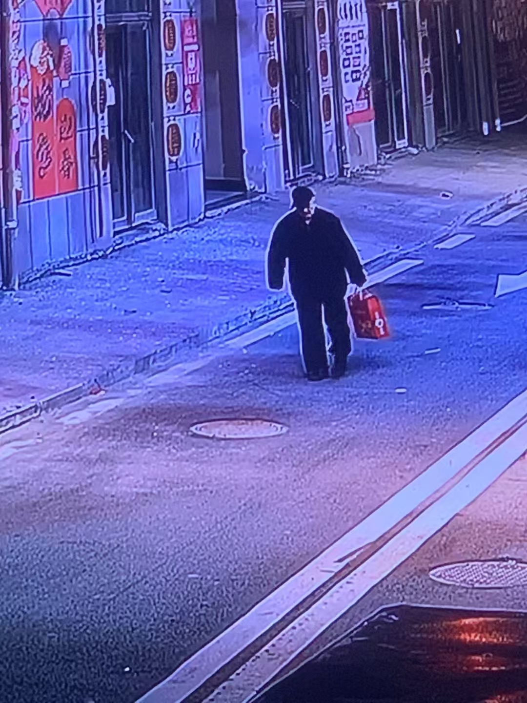 走失者照片 平顶山市寻人：八旬老人走失，穿黑色...