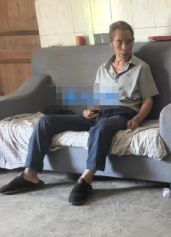 走失者照片 昆明市寻人：六旬老人走失，穿黑色外...