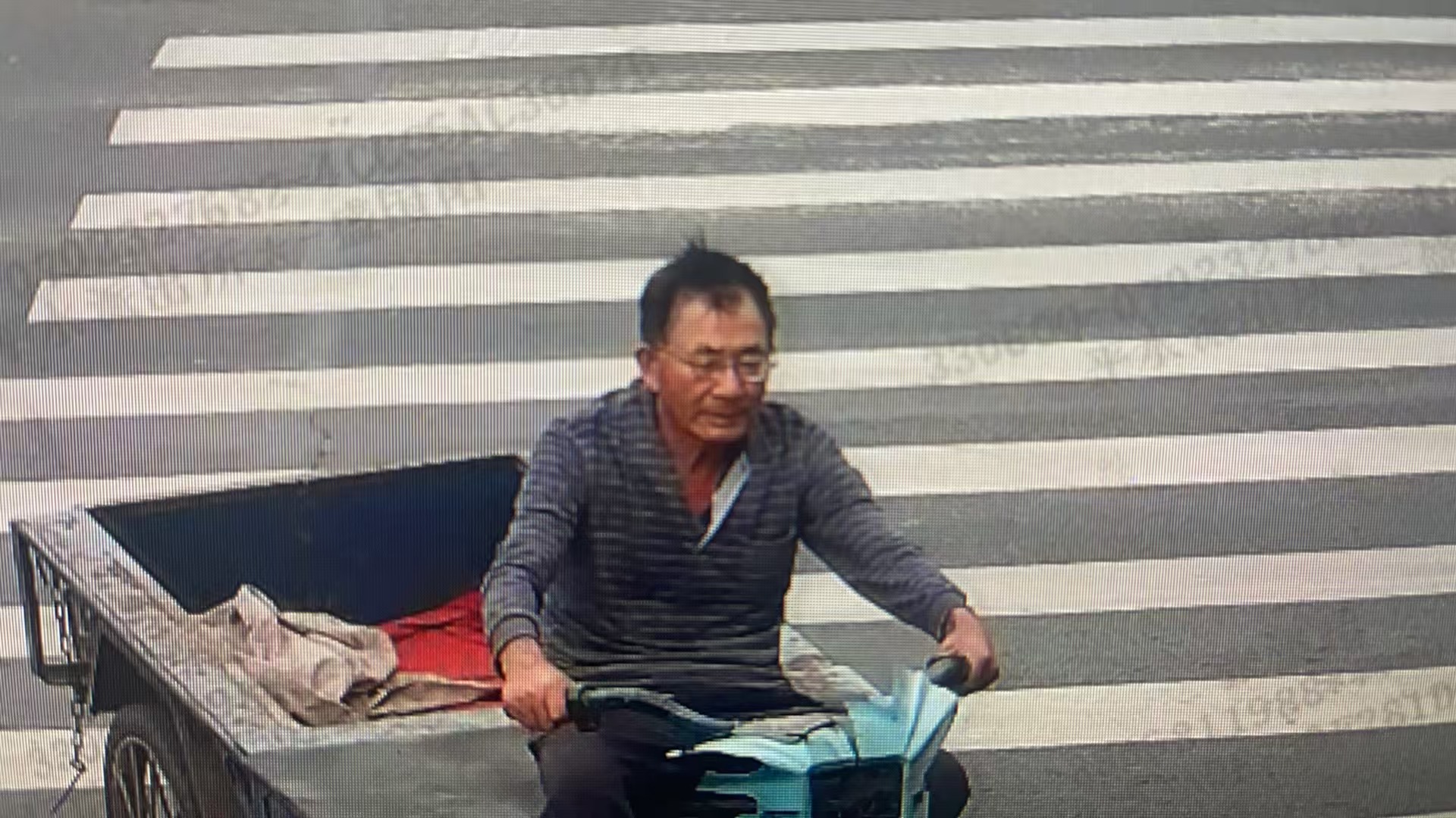 走失者照片 绍兴市寻人：六旬老人走失，戴眼镜，...