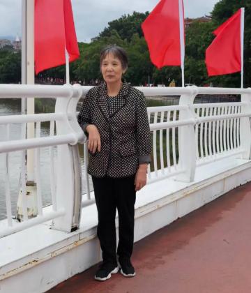 走失者照片 福州市寻人：七旬老太走失，穿黑色波...