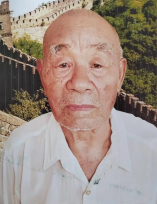 走失者照片 驻马店市寻人：八旬老人走失，穿黑色...