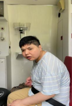 走失者照片 福州市寻亲：中年女子被救助，高1米...