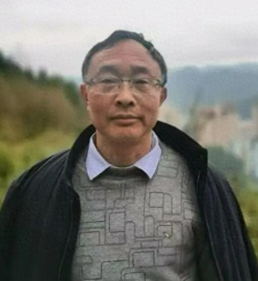 走失者照片 重庆市寻人：六旬老人走失，穿黑色外...