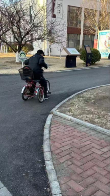 走失者照片 东营市寻人：八旬老人走失，穿深色夹...