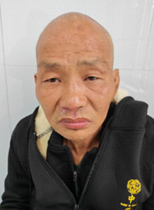 走失者照片 福州市寻亲：六旬老人被救助，高1米...