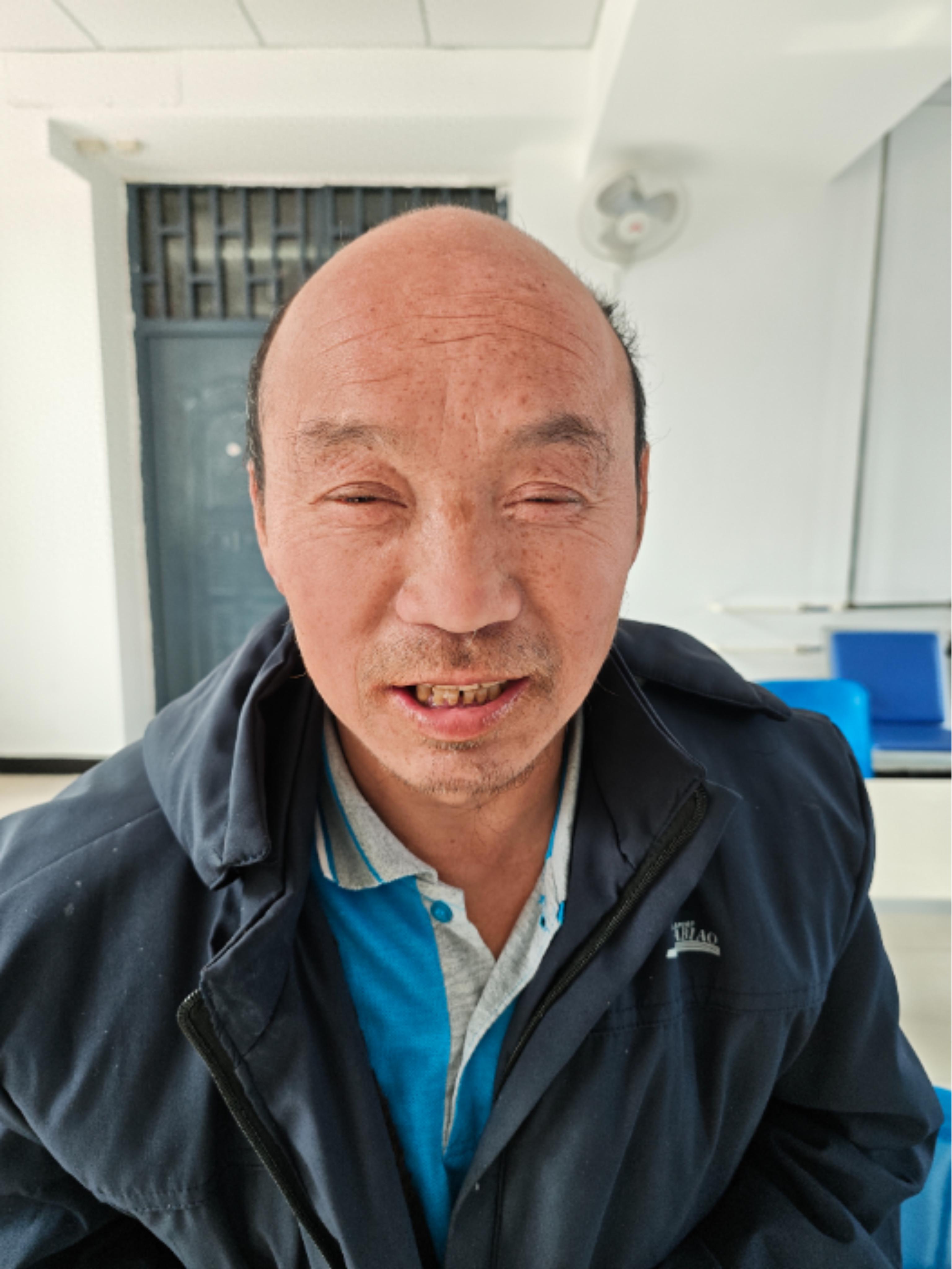 走失者照片 唐山市寻亲：五旬男子被救助，自述姓...