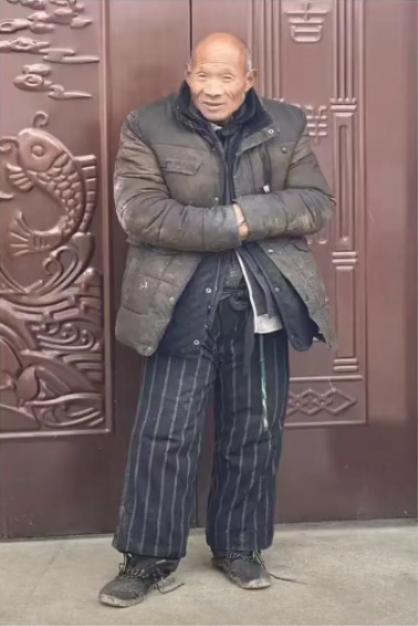 走失者照片 周口市寻人：六旬老人走失，患精神障...
