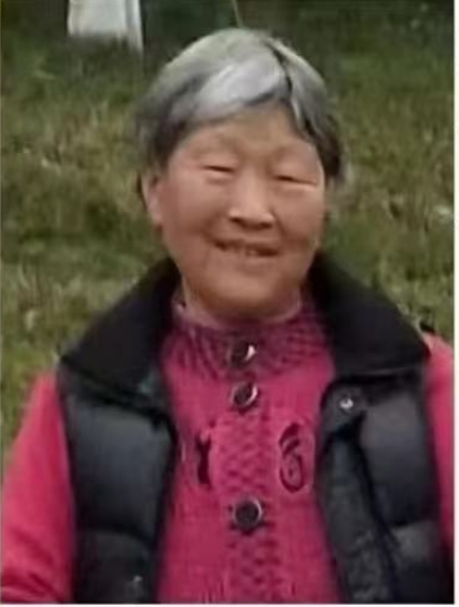 走失者照片 汉中市寻人：八旬老太走失，穿红花外...