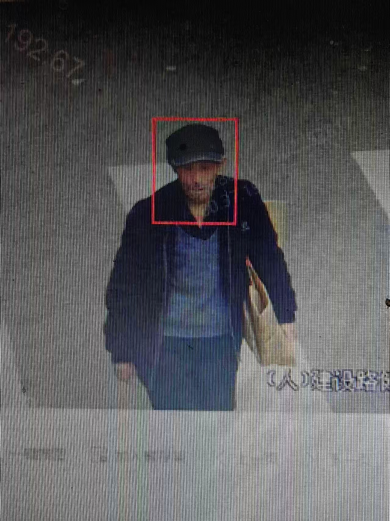 走失者照片 成都市寻人：六旬老人走失，穿黑色衣...