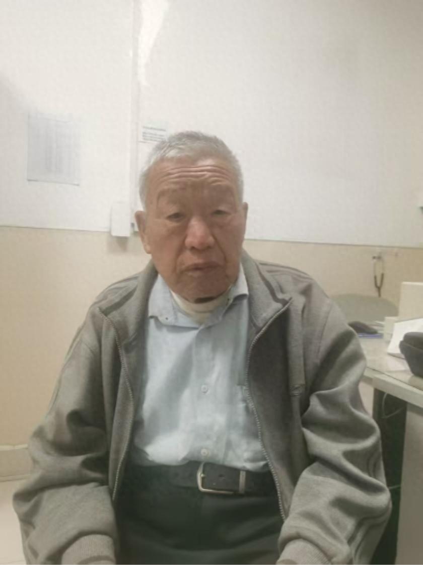 走失者照片 乌鲁木齐市寻亲：八旬老人被救助，自...