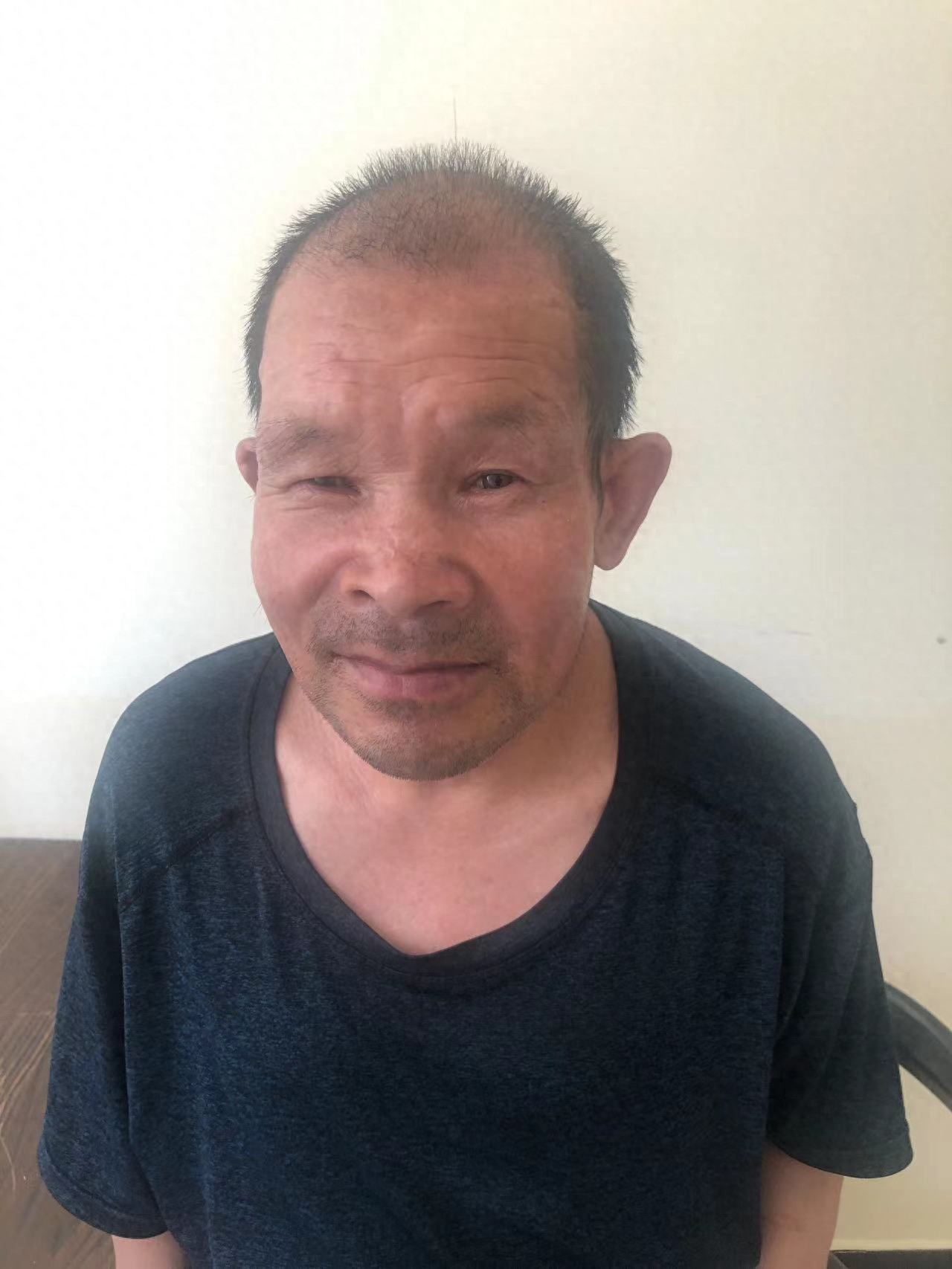 走失者照片 酒泉市寻亲：六旬老人被救助，自述叫...