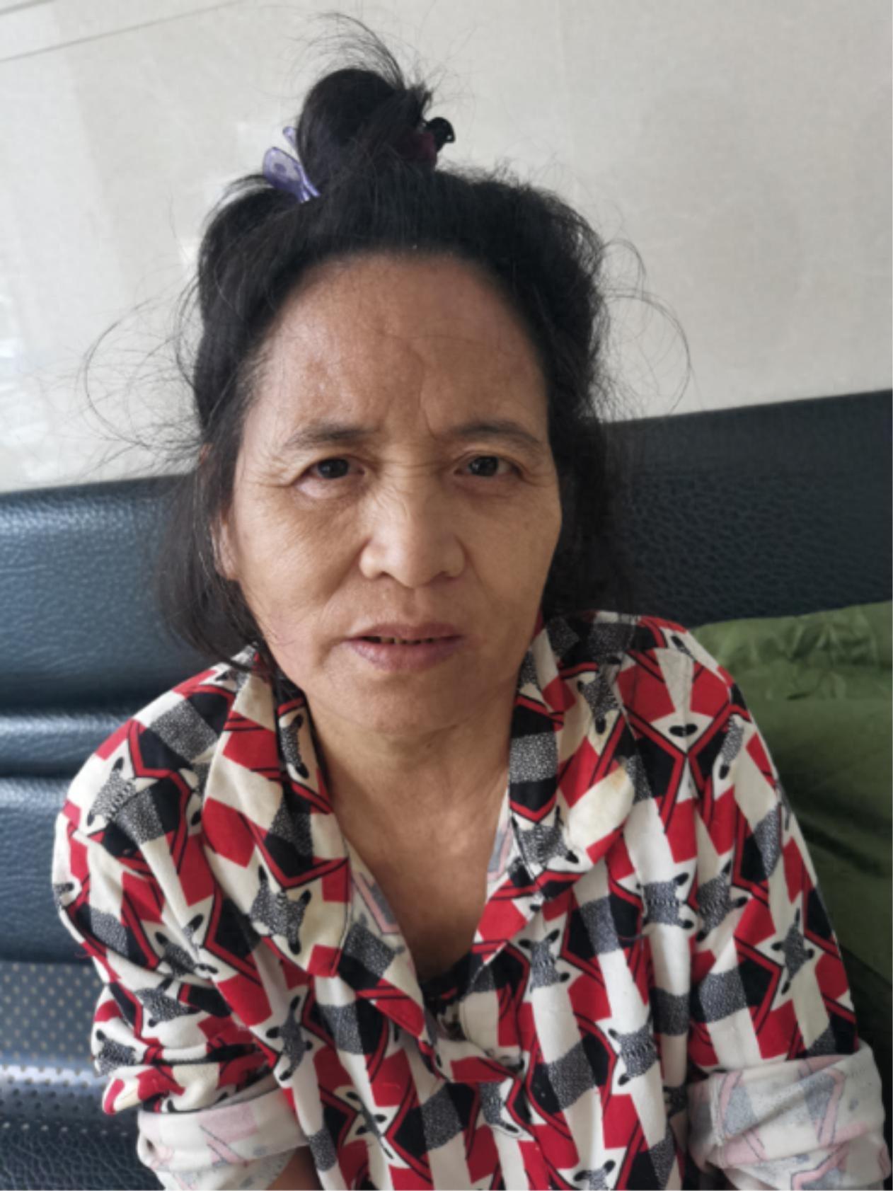 走失者照片 揭阳市寻亲：五旬女子被救助，穿花衬...