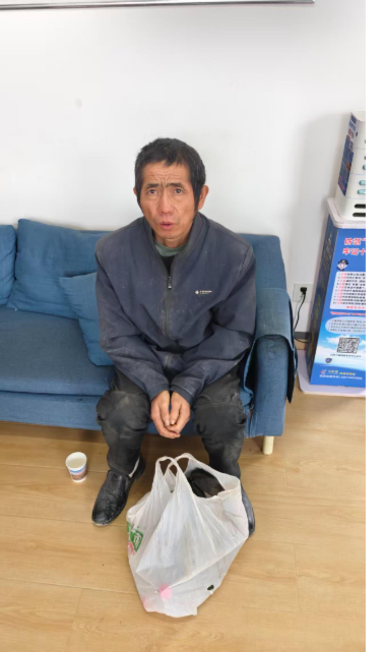 走失者照片 兰州市寻亲：中年男子被救助，自述叫...