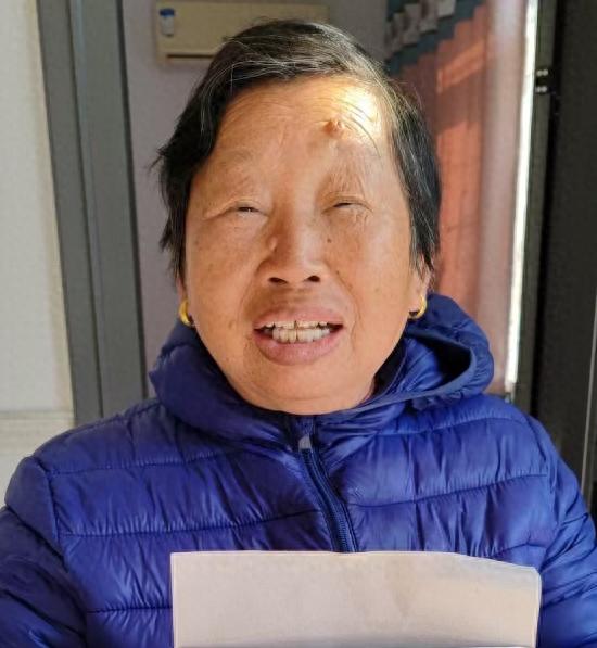 走失者照片 武汉市寻人：七旬老太走失，短发，穿...