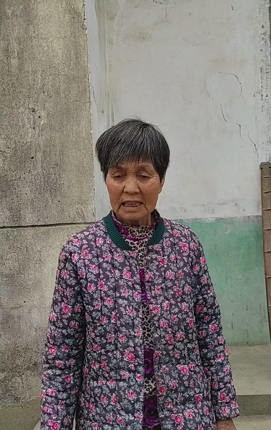 走失者照片 孝感市汉川市寻人：八旬老太走失，高...