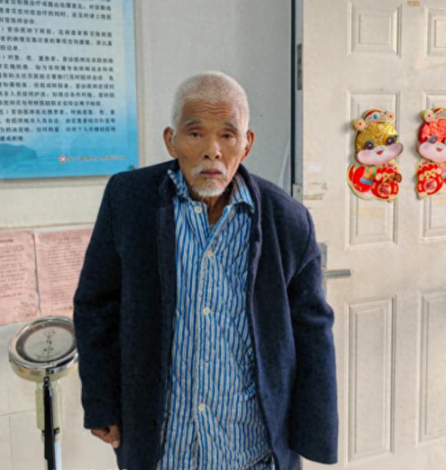 走失者照片 盐城市寻亲：八旬老人被救助，自述叫...
