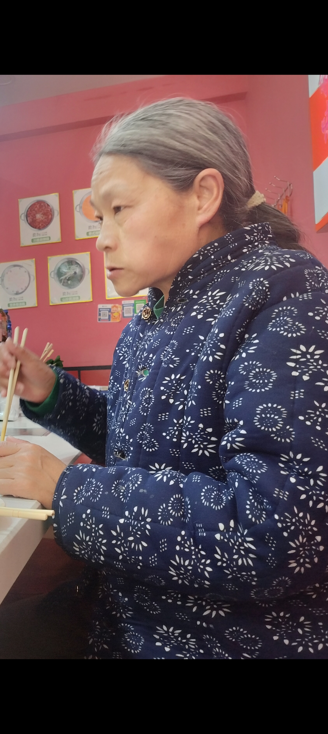 走失者照片 保定市寻人：六旬老太走失，穿黑色外...