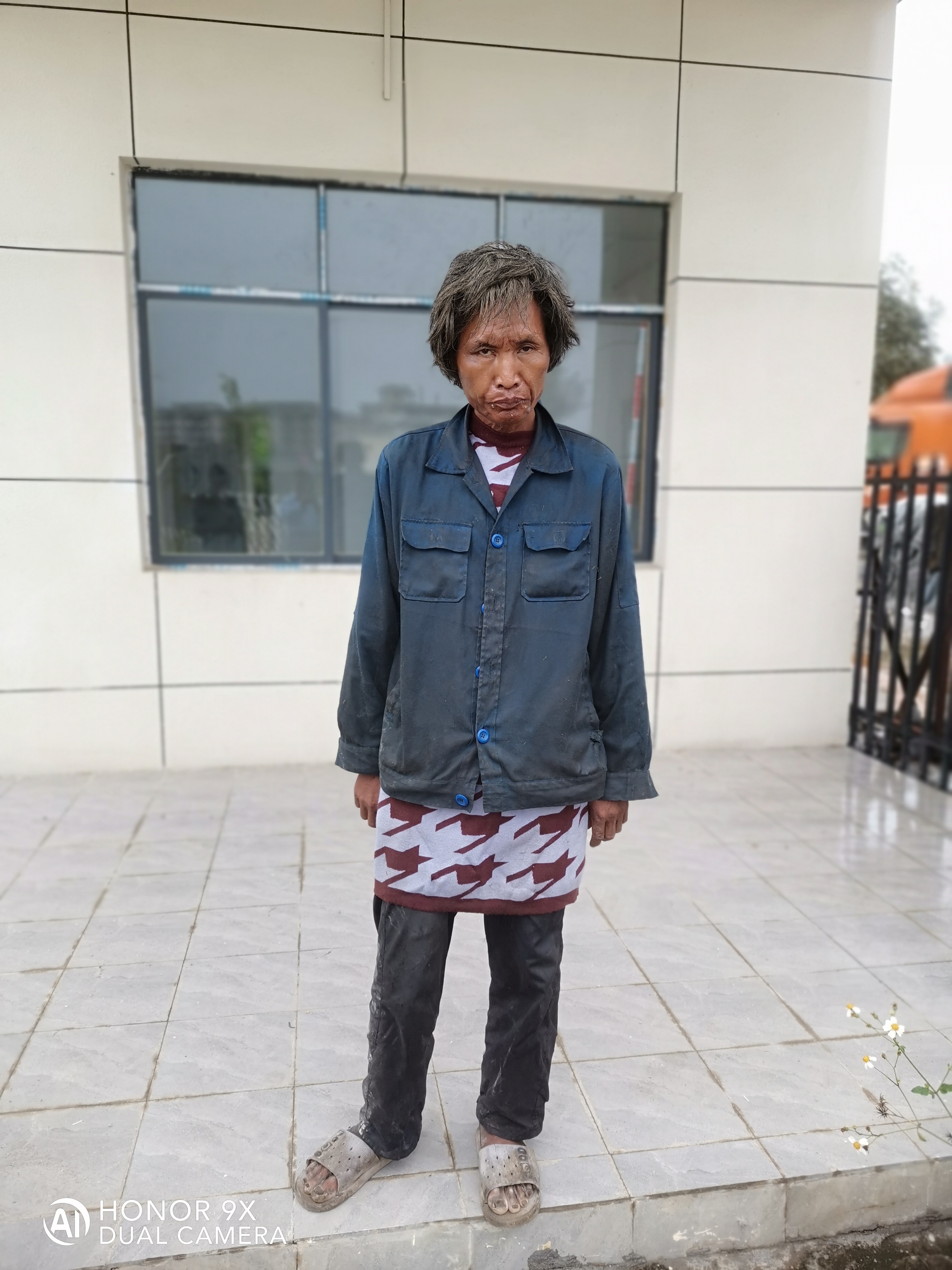 走失者照片 百色市寻亲：六旬老人被救助，高1米...