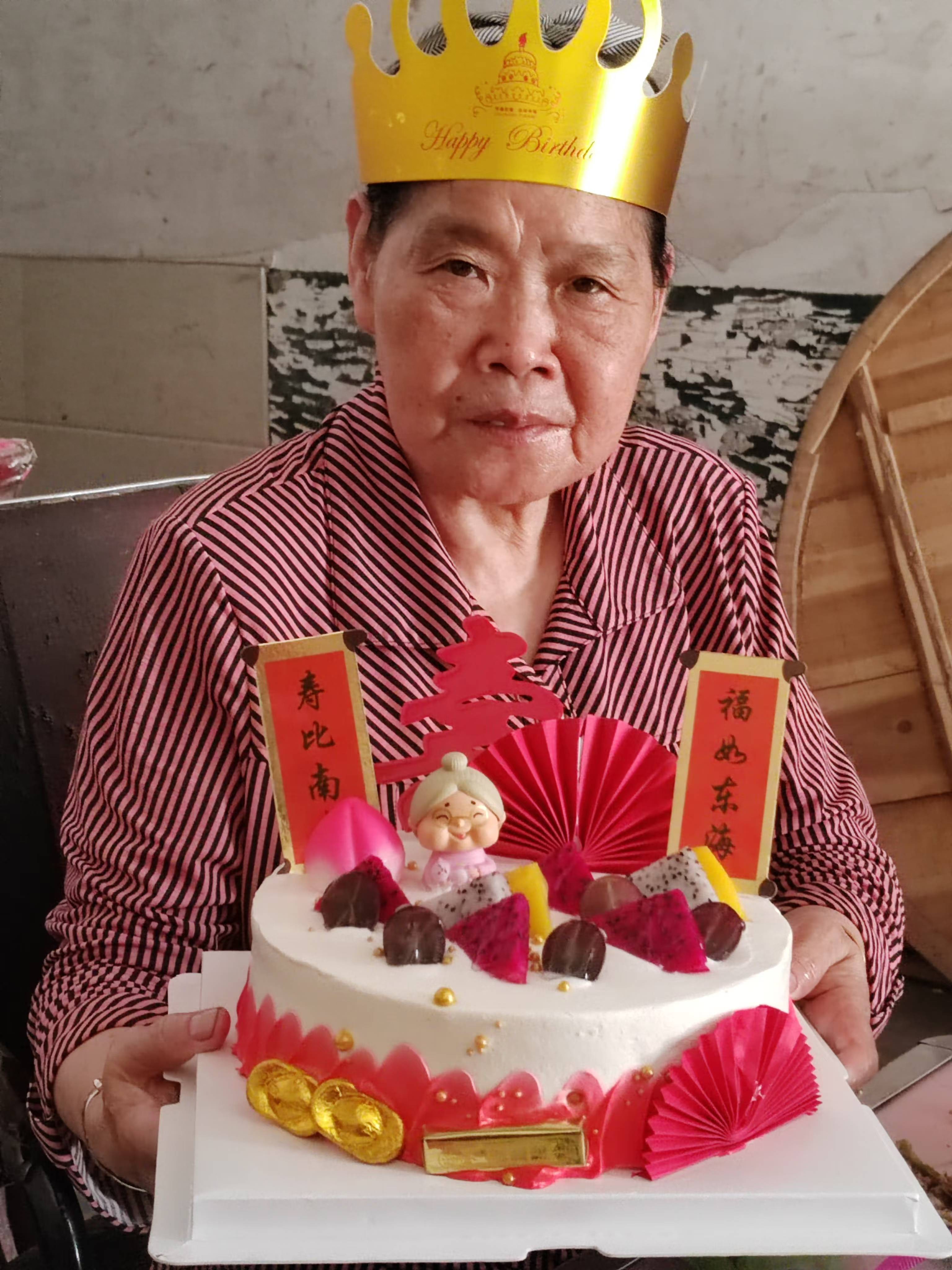 走失者照片 永州市寻人：七旬老太走失，穿蓝色外...