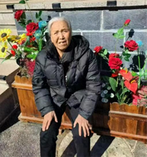 走失者照片 张家口市寻人：八旬老太走失，患小脑...