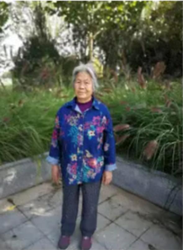 走失者照片 毕节市寻人：八旬老太走失，穿蓝色印...