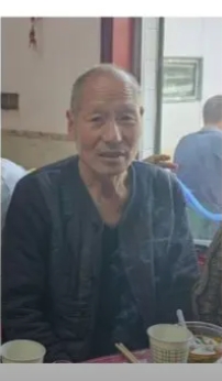 走失者照片 渭南市寻人：六旬老人走失，穿深蓝色...