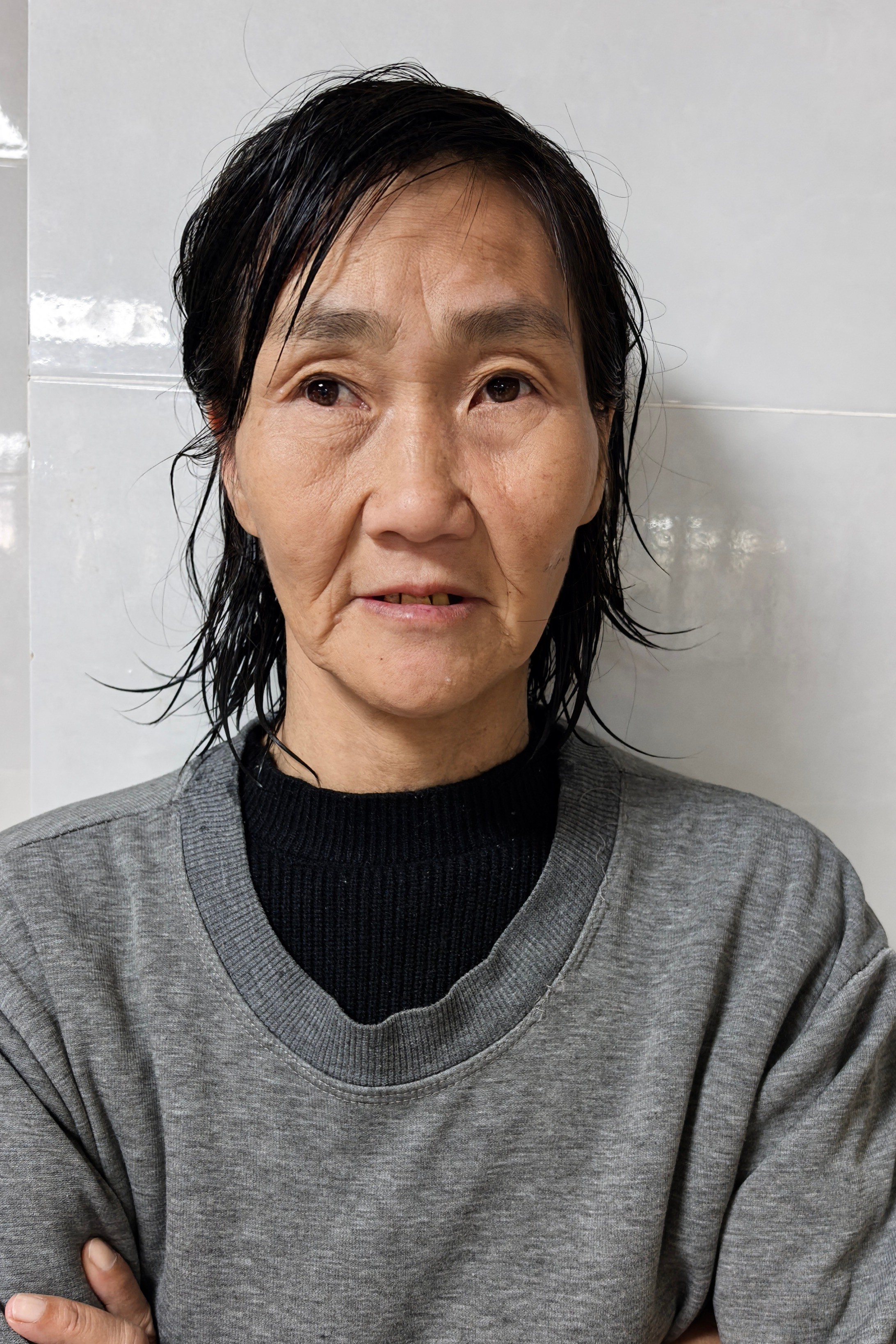 走失者照片 梧州岑溪寻亲：五旬女子被救助，疑患...