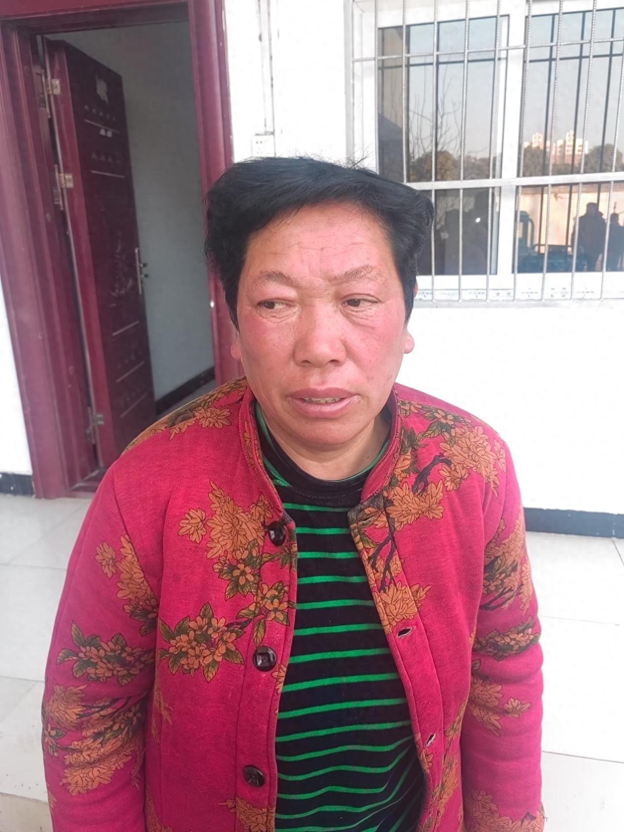 走失者照片 驻马店市寻亲：五旬女子被救助，自写...