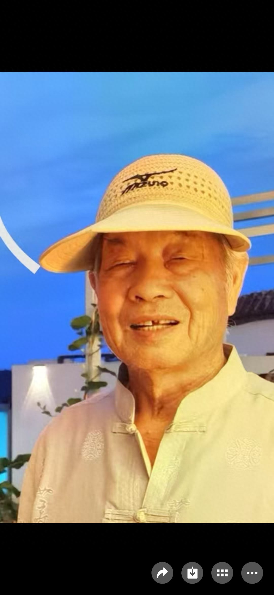 走失者照片 天津市寻人：八旬老人走失，戴米白色...