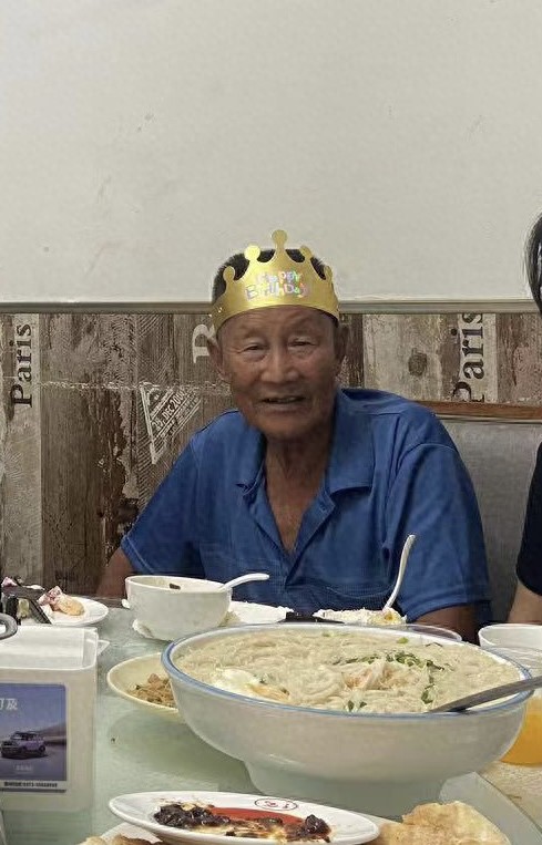 走失者照片 郑州市寻人：八旬老人走失，骑电动三...
