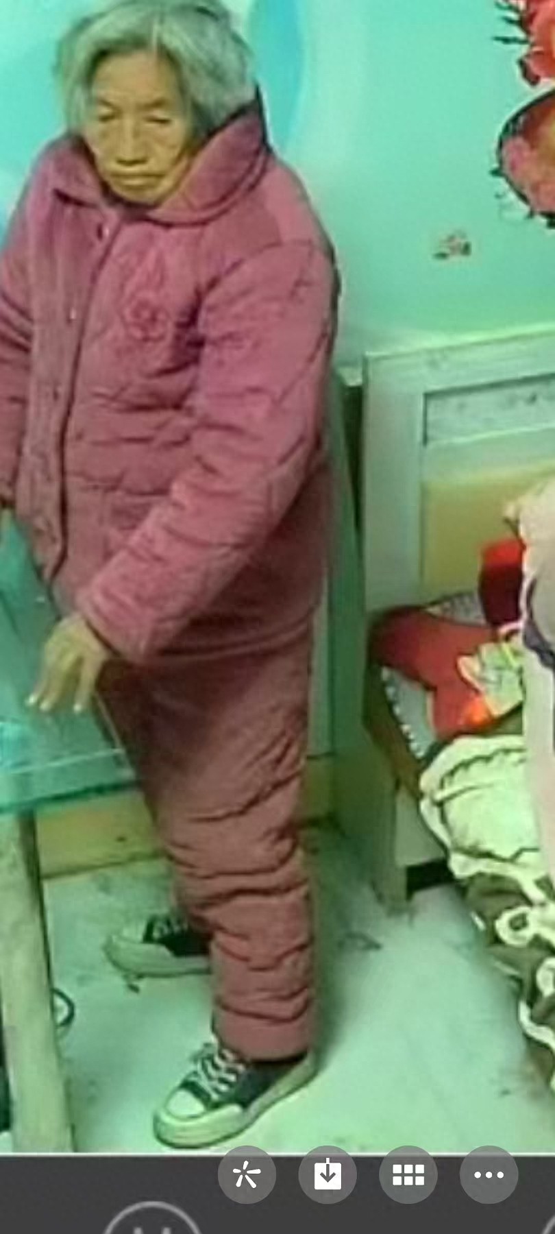 走失者照片 蚌埠市寻人：八旬老太走失，白色短发...