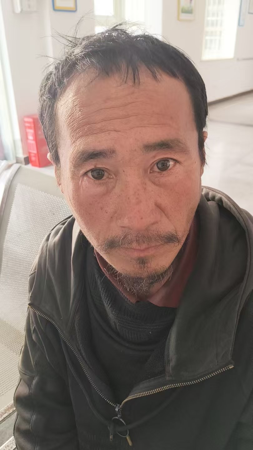 走失者照片 重庆市寻亲：五旬男子被救助，自写名...