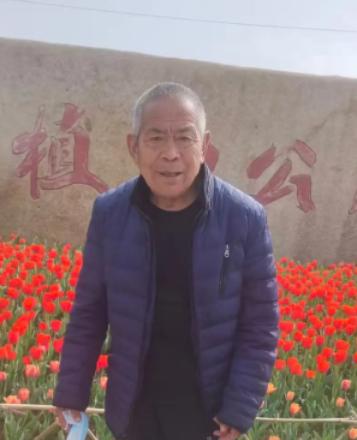 走失者照片 宿州市寻人：七旬老人走失，穿白色毛...