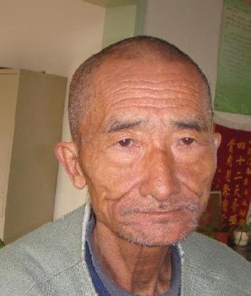 走失者照片 南通市寻亲：七旬老人被救助，高1米...