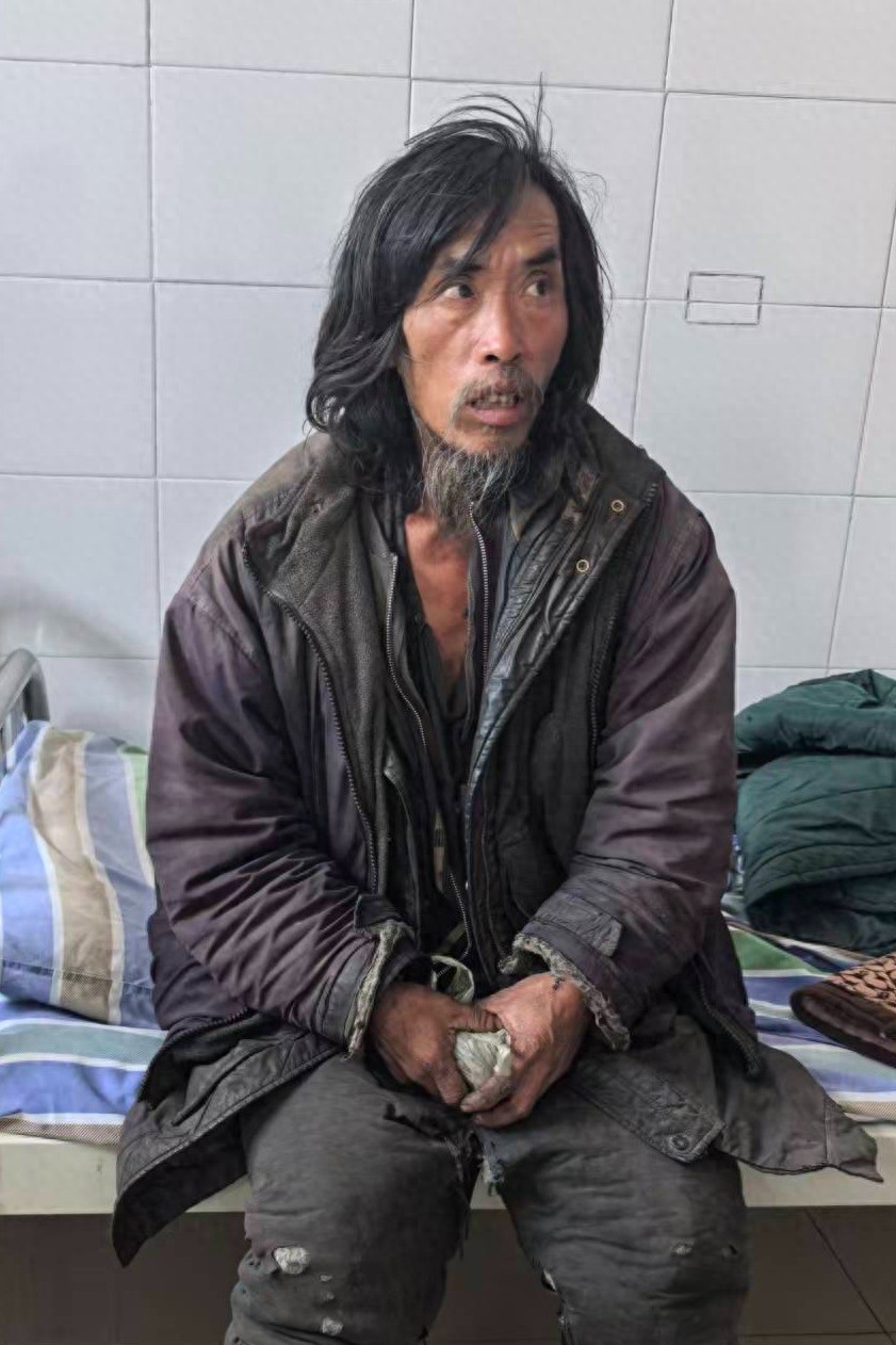 走失者照片 新乡市辉县市寻亲：五旬男子被救助，...