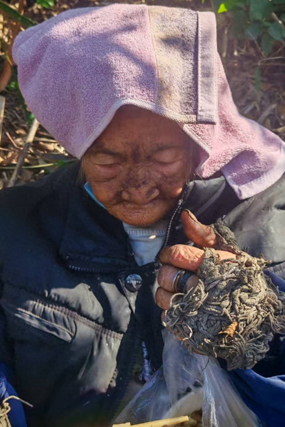 走失者照片 贺州市寻亲：八旬老太被救助，疑似湖...