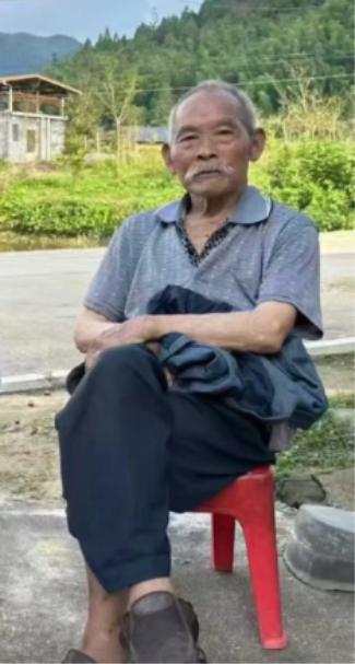 走失者照片 韶关市寻人：九旬老人走失，穿蓝色上...