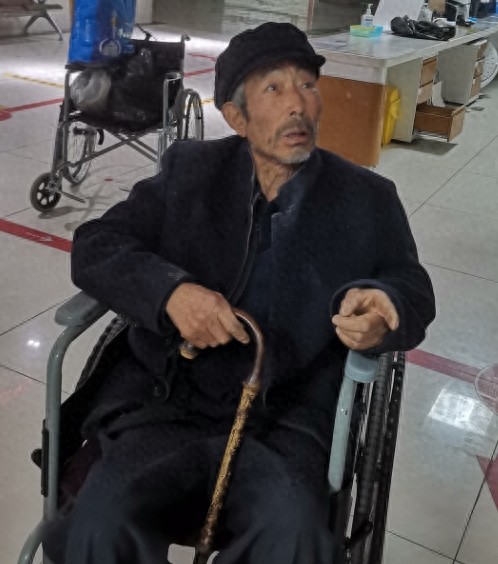 走失者照片 宝鸡市寻亲：七旬老人被救助，自述叫...