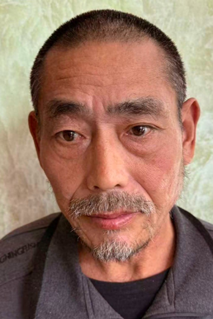 走失者照片 南阳市寻亲：六旬老人被救助，高1米...