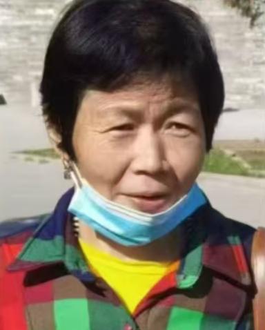 走失者照片 邯郸市寻人：五旬女子走失，穿白色外...